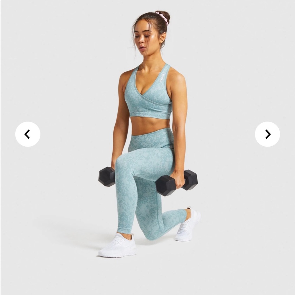Gymshark adapt seamless top